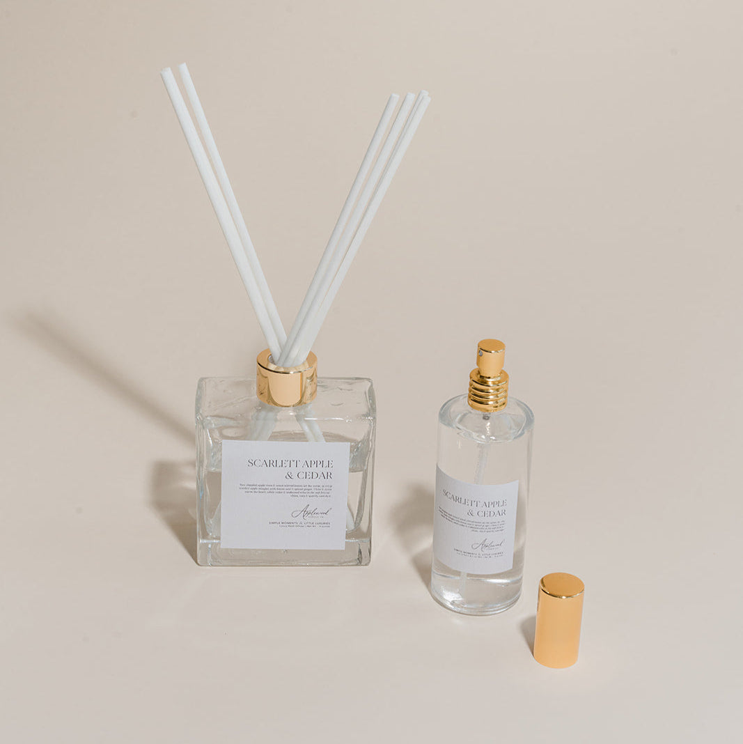 Luxury reed diffuser and linen and room mist – a flame-free burst of lasting fragrance.