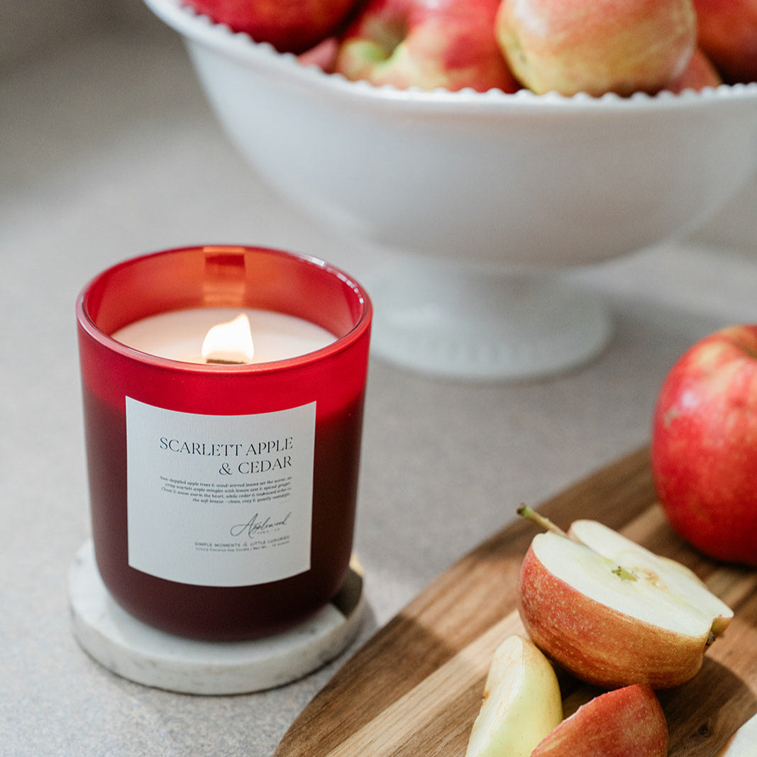 Scarlett Apple & Cedar