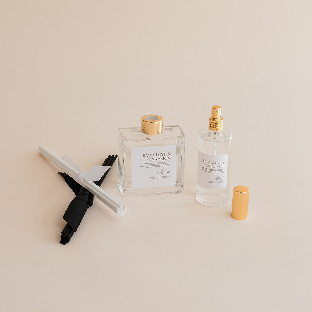 Raw Clove & Cinnamon | Luxury Candle (65+ hour burn)